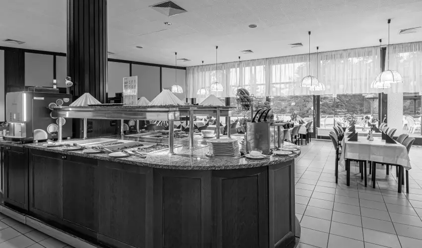 Hotel L�v�r Sopron - Szilveszter (min. 2 �j)