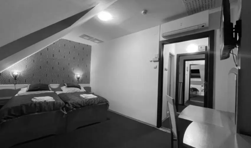 Park Hotel Minaret Eger - Kihagyhatatlan ��vb�cs�ztat� mulats�g f�lpanzi�val (min. 3 �j)