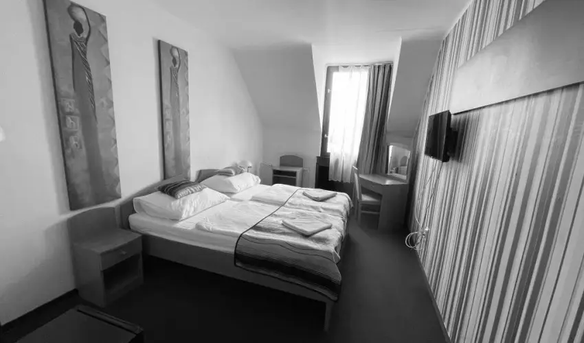 Park Hotel Minaret Eger - Kihagyhatatlan ��vb�cs�ztat� mulats�g f�lpanzi�val (min. 3 �j)