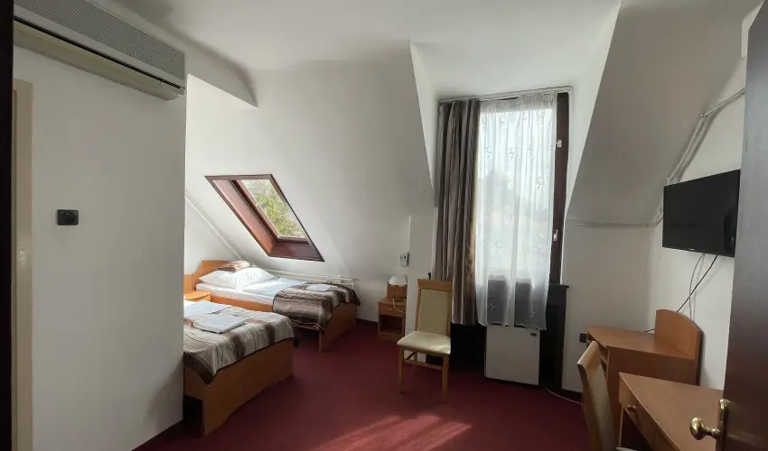 Park Hotel Minaret Eger - Kihagyhatatlan vbcsztat mulatsg flpanzival (min. 3 j)