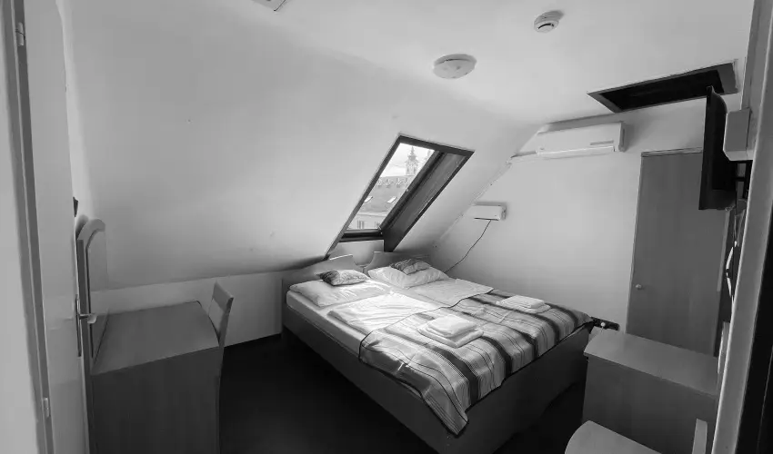 Park Hotel Minaret Eger - Kihagyhatatlan ��vb�cs�ztat� mulats�g f�lpanzi�val (min. 3 �j)