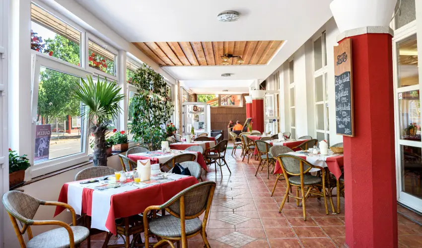 Hotel Ngy vszak Hajdszoboszl - Szilveszter (min. 3 j)