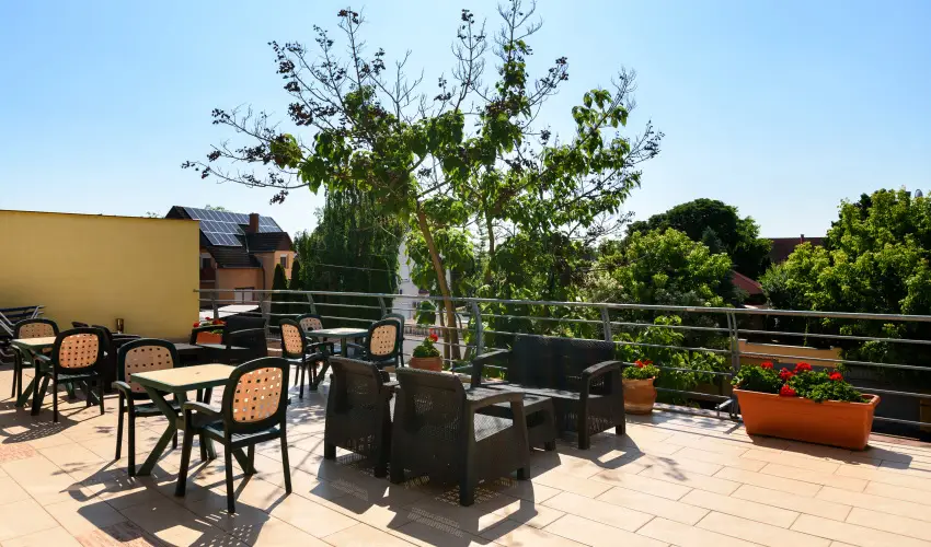 Hotel Ngy vszak Hajdszoboszl - Szilveszter (min. 3 j)