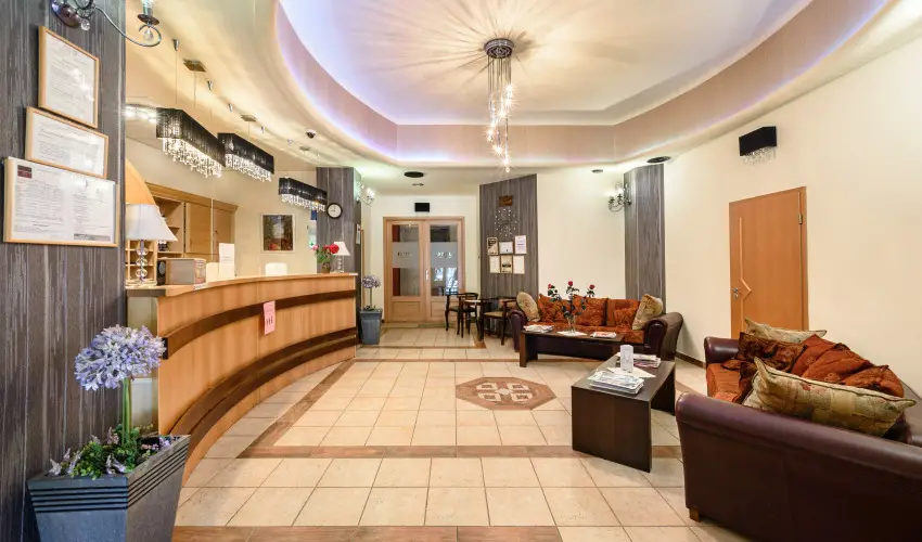 Hotel Ngy vszak Hajdszoboszl - Szilveszter (min. 3 j)