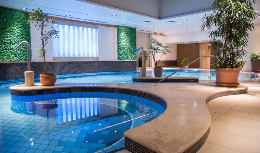 Palace Hotel  Hvz - Szilveszter - teljes elrefizetssel (min. 2 j)