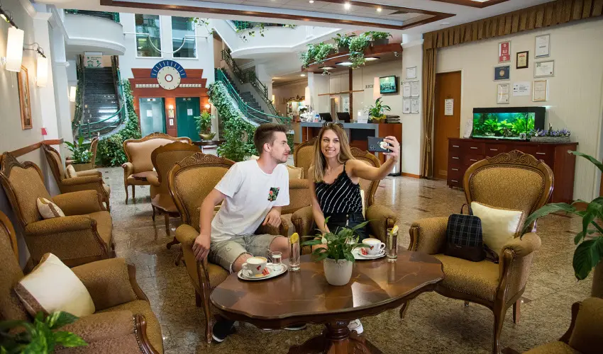 Palace Hotel  Hvz - Szilveszter - teljes elrefizetssel (min. 2 j)