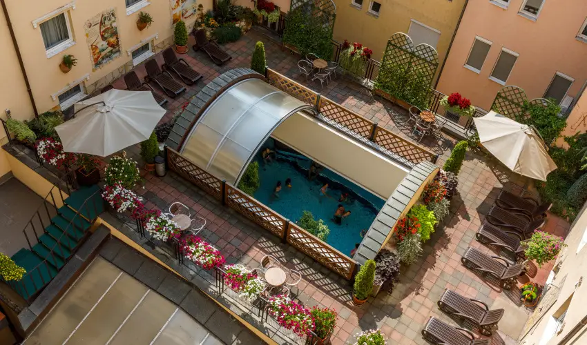 Palace Hotel  Hvz - Szilveszter - teljes elrefizetssel (min. 2 j)