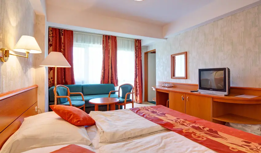 Hotel Panor�ma Balatongy�r�k Balatongy�r�k - Szilveszter