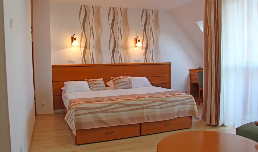 Hotel Panor�ma Balatongy�r�k Balatongy�r�k - Szilveszter