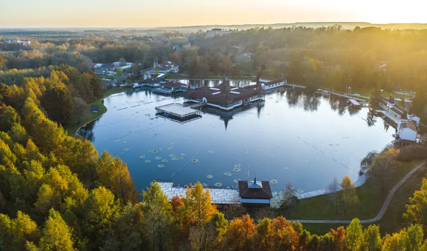 Hunguest Hotel Panorma Hvz - Szilveszter a hvzi Hunguest Panormban (min. 3 j)