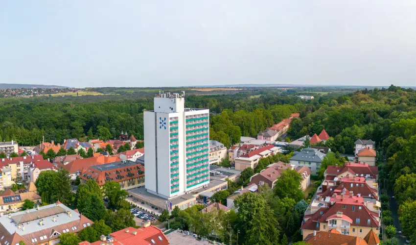 Hunguest Hotel Panorma Hvz - Szilveszter a hvzi Hunguest Panormban (min. 3 j)