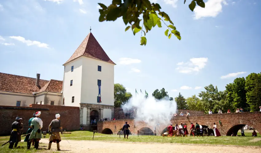 Park Inn by Radisson Srvr Resort & Spa Srvr - Pezsg, buli, Park Inn! (min. 3 j)