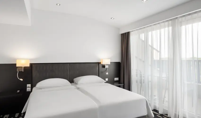 Park Inn by Radisson S�rv�r Resort & Spa S�rv�r - Szilveszter (min. 3 �j)