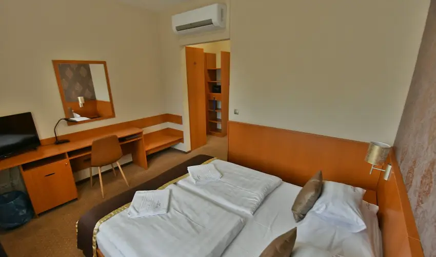 Hotel Platn Szkesfehrvr Szkesfehrvr - Szilveszteri kikapcsolds (min. 2 j)