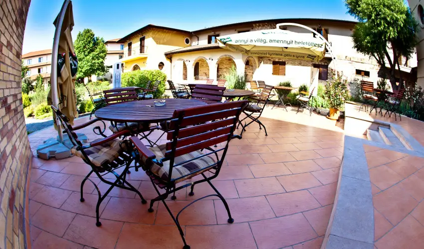 Hotel Stci Wellness & Konferencia Vecss - Stci Szilveszter'25 (min. 3 j)