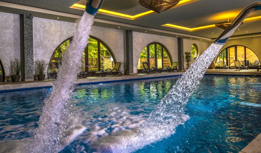 Hotel Stci Wellness & Konferencia Vecss - Stci Szilveszter'25 (min. 3 j)