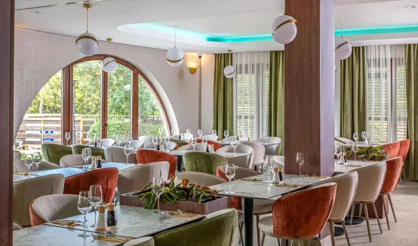 Hotel St�ci� Wellness & Konferencia Vecs�s - St�ci� Szilveszter'26 (min. 3 �j)