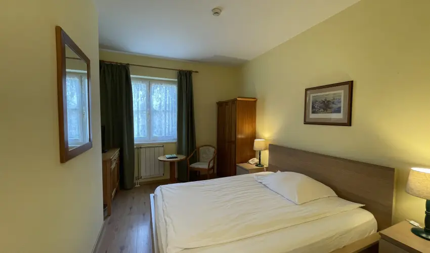 Hotel Sz�palma Porva-Sz�palmapuszta - Szilveszter (min. 2 �j)