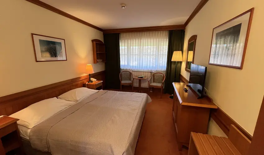 Hotel Sz�palma Porva-Sz�palmapuszta - Szilveszter (min. 2 �j)