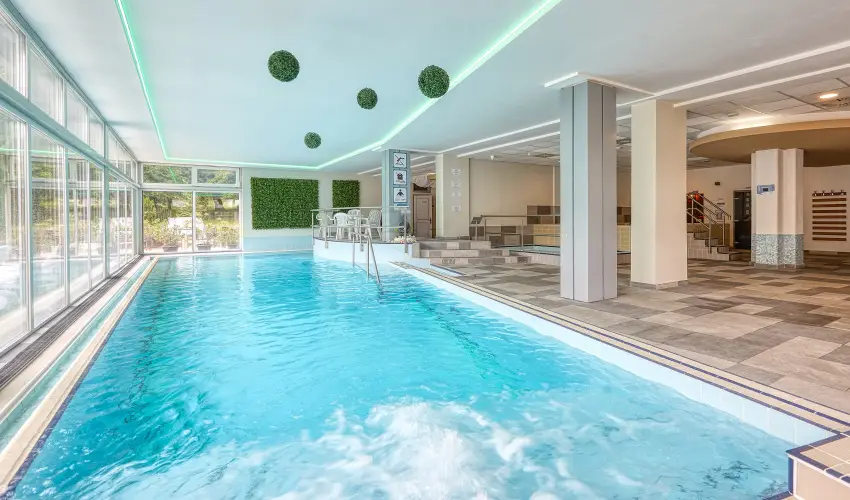 Hotel Szieszta Sopron - Szilveszter (min. 3 �j)
