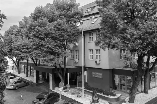 Hotel Unicornis - ��vb�cs�ztat� mulats�g Eger sz�v�ben (min. 3 �j)