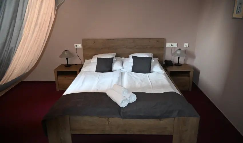 Hotel Unicornis Eger - ��vb�cs�ztat� mulats�g Eger sz�v�ben (min. 3 �j)