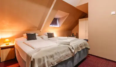 Hotel Unicornis Eger