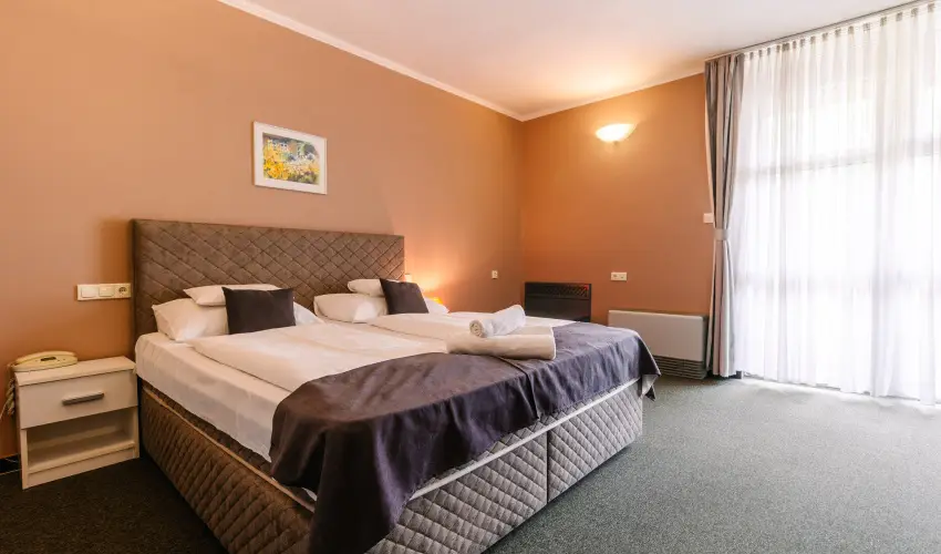 Hotel Unicornis Eger - ��vb�cs�ztat� mulats�g Eger sz�v�ben (min. 3 �j)