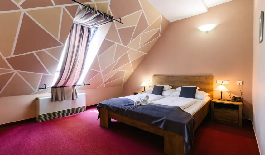 Hotel Unicornis Eger - ��vb�cs�ztat� mulats�g Eger sz�v�ben (min. 3 �j)