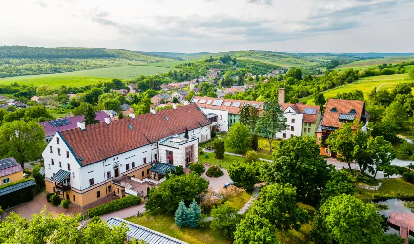 Hotel Vcsecity Herndvcse - Szilveszter (min. 3 j)