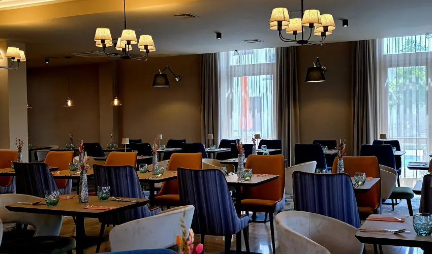 Hotel V�csecity Hern�dv�cse - Szilveszter