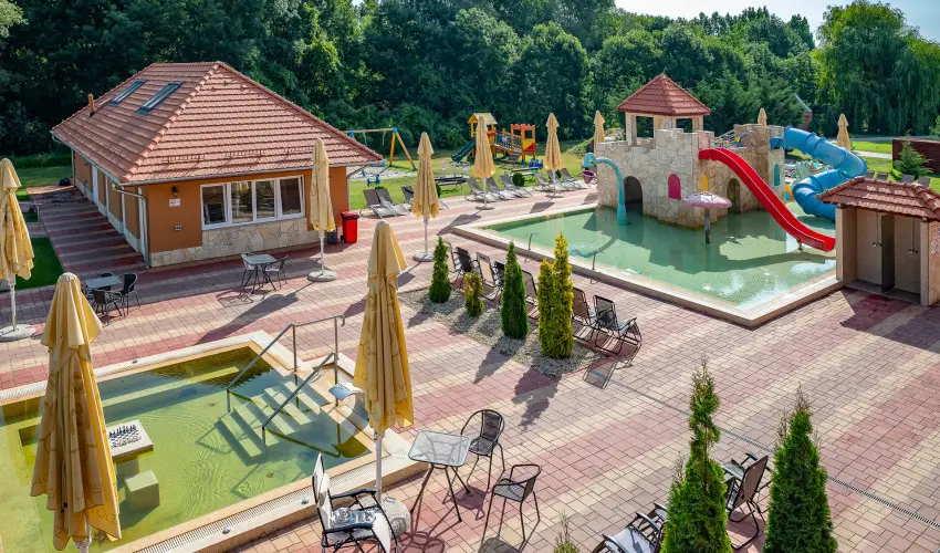 Term�l Hotel Vesta T�pi�szecs� - Szilveszter (min. 3 �j)
