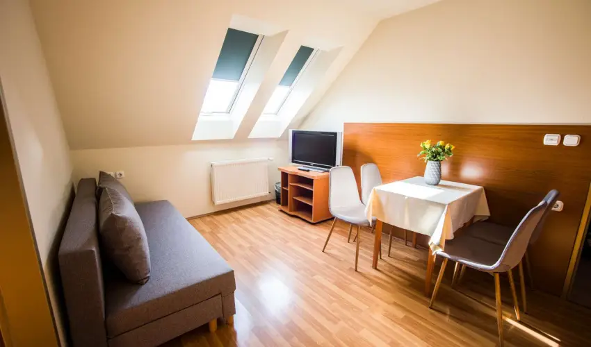 Hotel Vikt�ria S�rv�r - Szilveszter