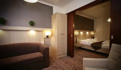 Hotel Xavin Hark�ny