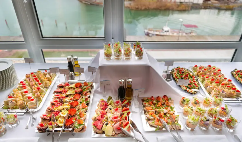 Hotel Yacht Wellness & Business Sifok - Szilveszter (min. 3 j)