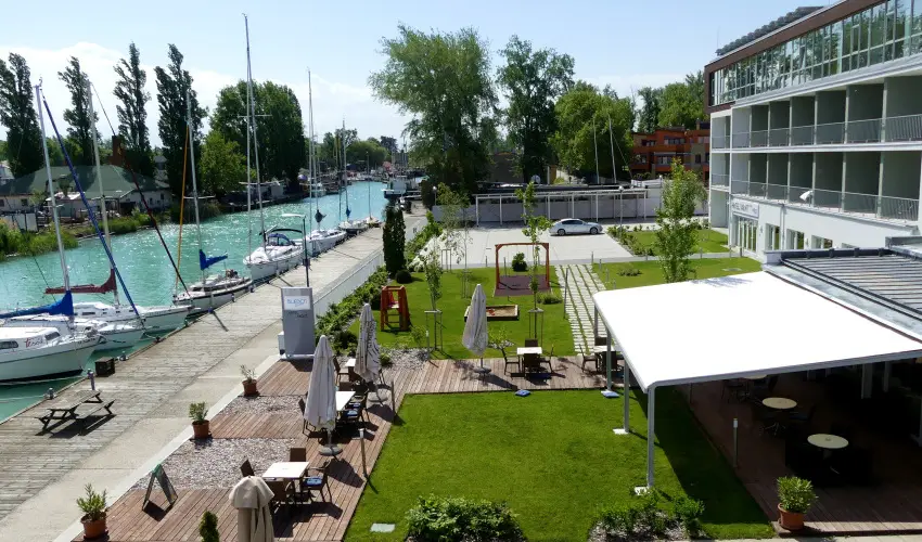 Hotel Yacht Wellness & Business Sifok - Szilveszter (min. 3 j)