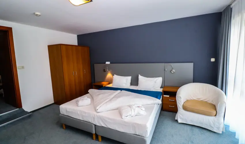 Hotel Yacht Wellness & Business Sifok - Szilveszter (min. 3 j)