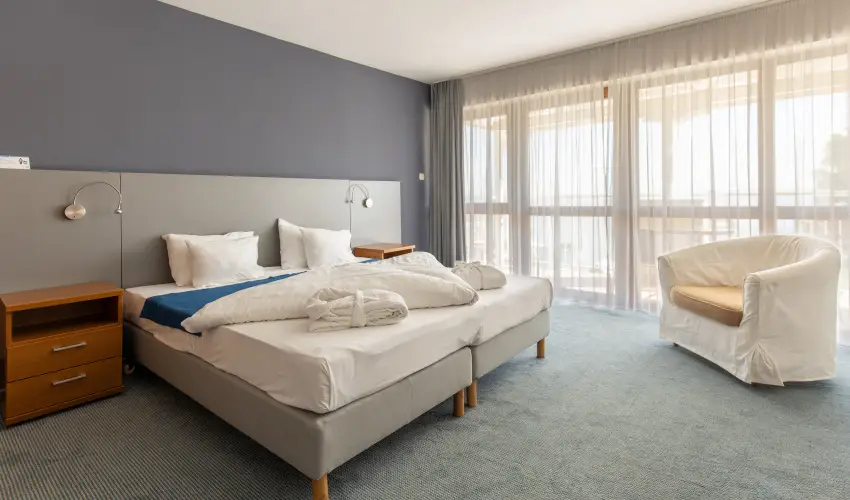 Hotel Yacht Wellness & Business Sifok - Szilveszter (min. 3 j)