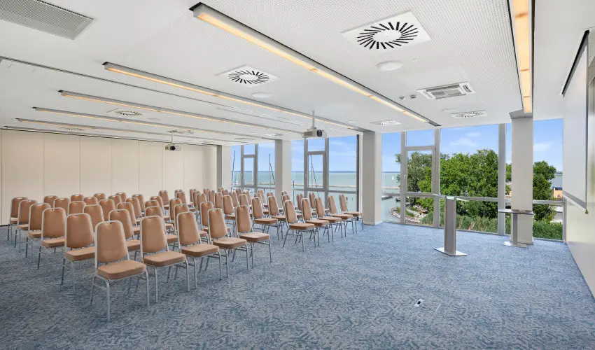 Hotel Yacht Wellness & Business Si�fok - Szilveszter - teljes el�refizet�ssel (min. 3 �j)
