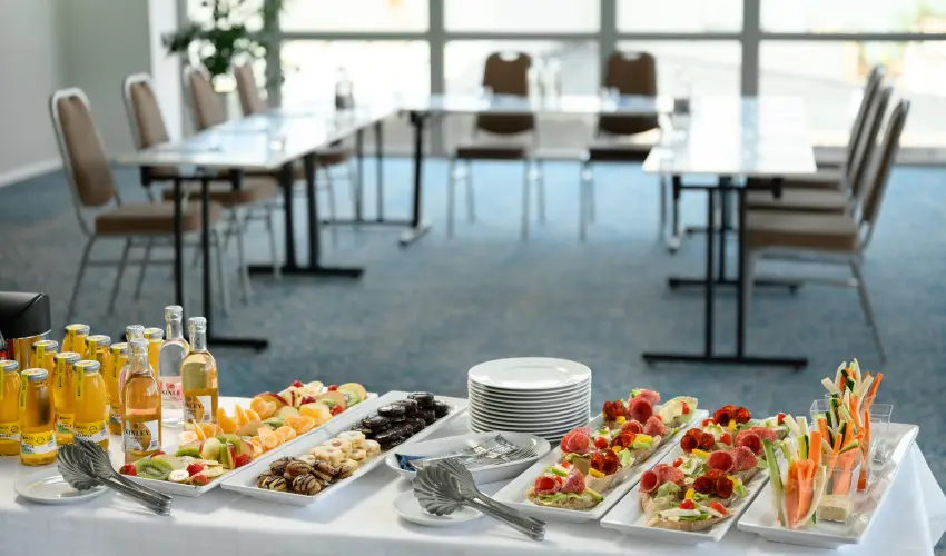 Hotel Yacht Wellness & Business Si�fok - Szilveszter - teljes el�refizet�ssel (min. 3 �j)
