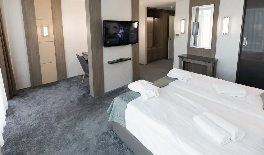 Hotel Zena Hvz - Szilveszter (min. 2 j)