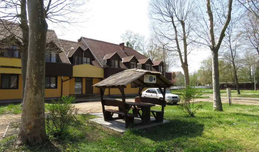 Therm�l Apartmanh�z Kom�rom - Szilveszter