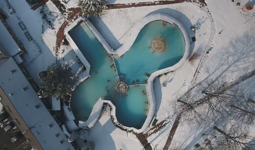 Therm�l Apartmanh�z Kom�rom - Szilveszter