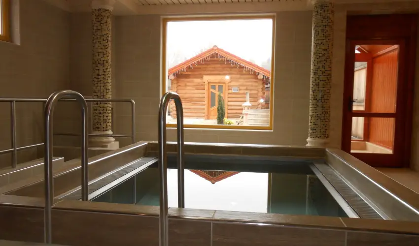 Therm�l Apartmanh�z Kom�rom - Szilveszter