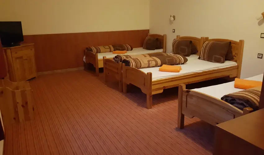 Hungria Panzi Miskolctapolca - Szilveszter (min. 3 j)