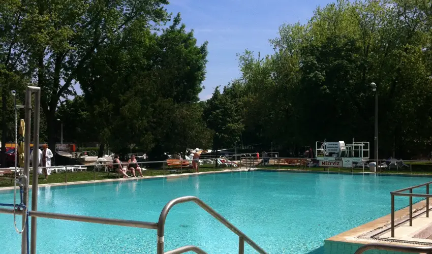 Hotel Hforrs Hajdszoboszl - Szilveszteri mulatsg (min. 3 j)