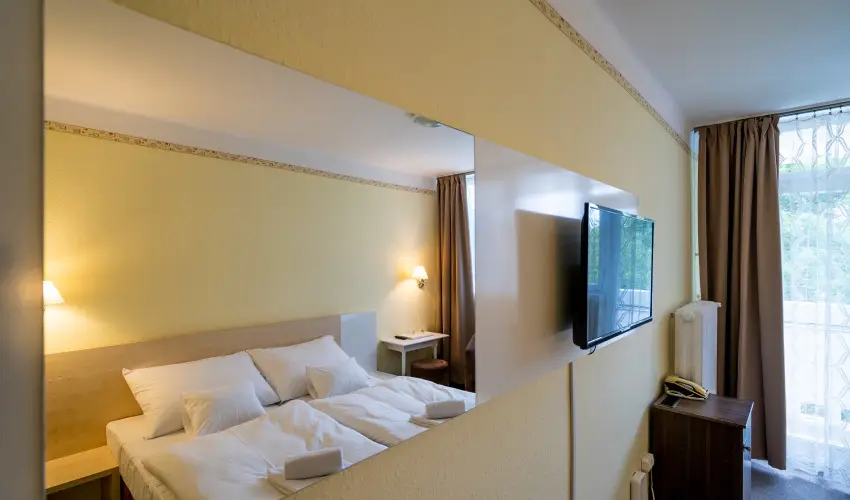 Hotel Hforrs Hajdszoboszl - Szilveszteri mulatsg (min. 3 j)