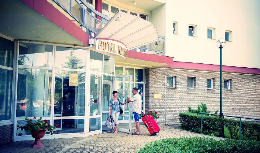 Hotel Nagyerd Debrecen - v vgi kikapcsolds (min. 3 j)