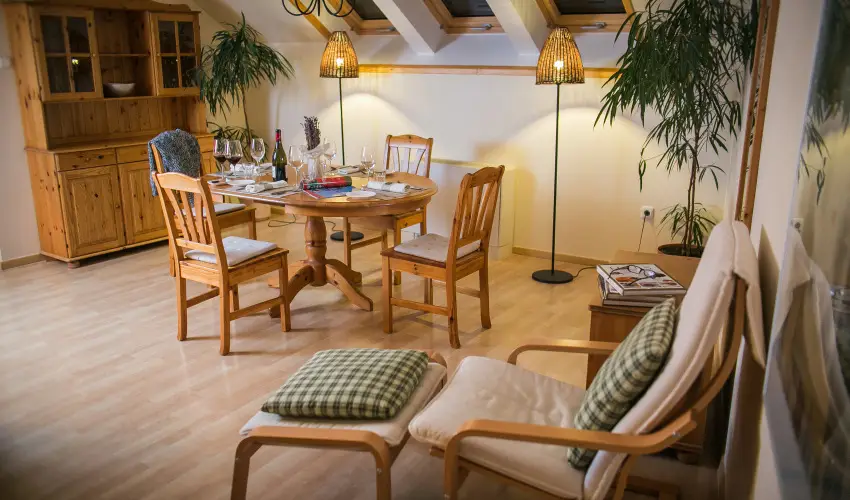 Imola Udvarhz Eger - Szilveszter (min. 2 j)