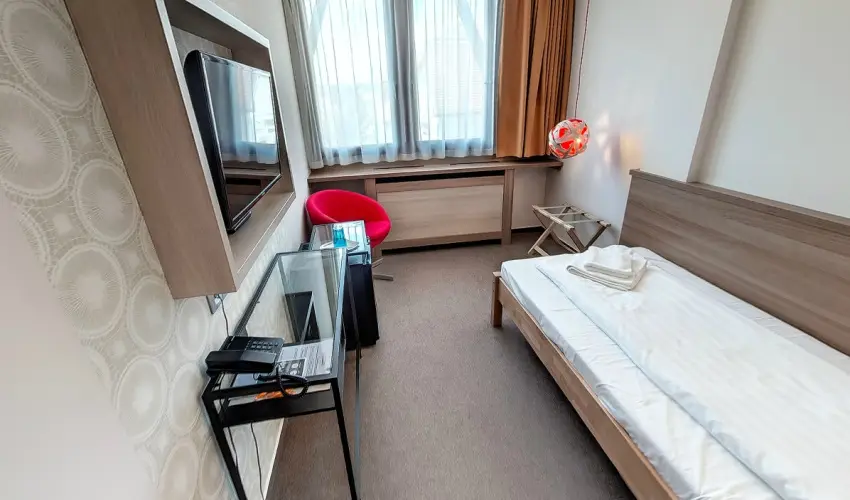 Imola Udvarhz Eger - Szilveszter (min. 2 j)